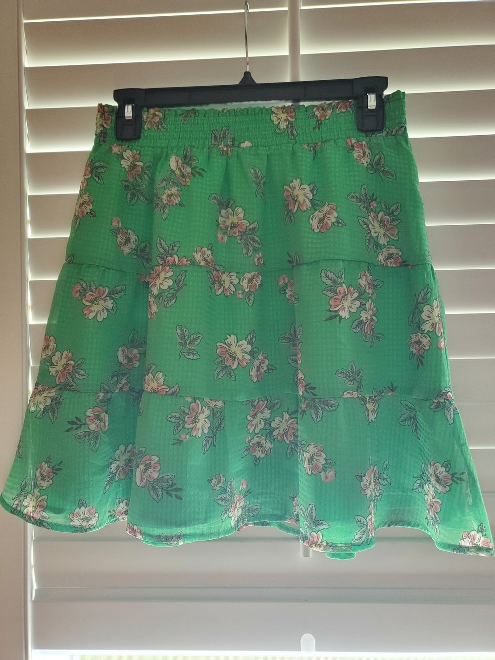 LOFT Green Floral Tiered Mini Skirt
